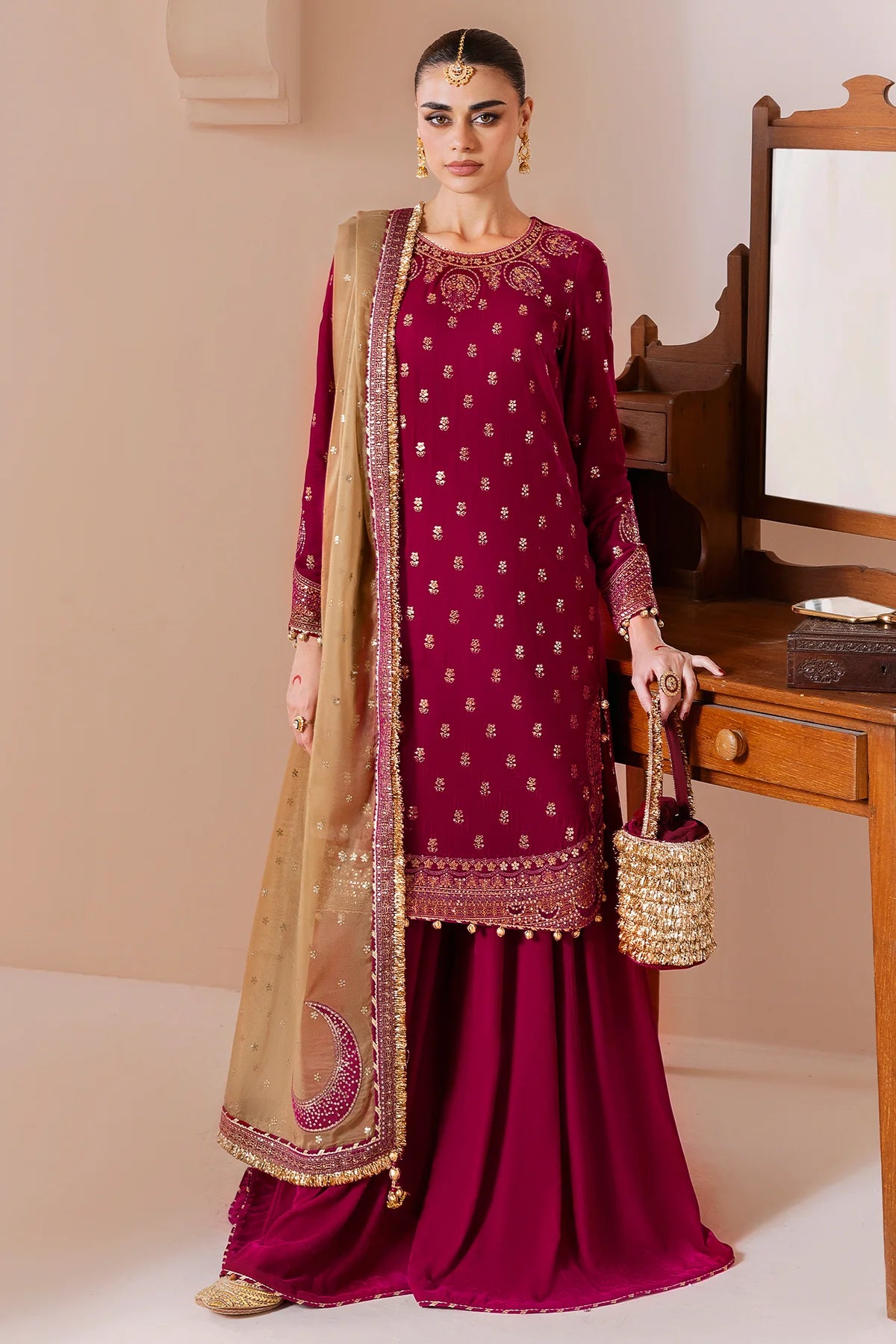 Jazmin Chandani womens suit CVF D-11 SHIREEN