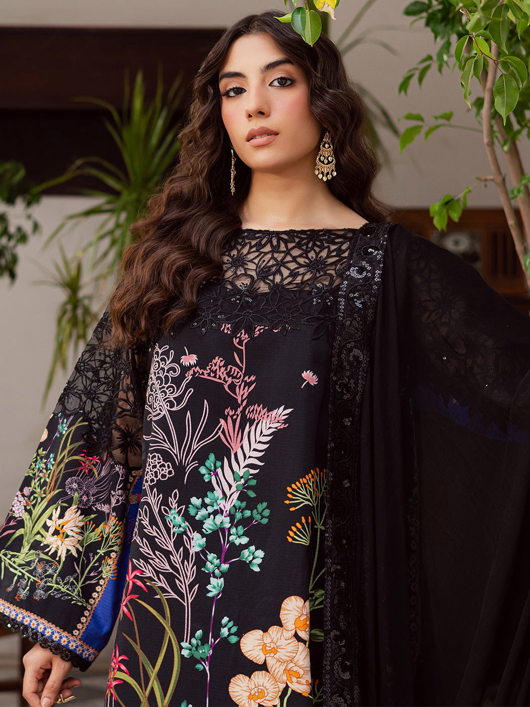 MAHNUR-GULZAR-WINTER-G-01