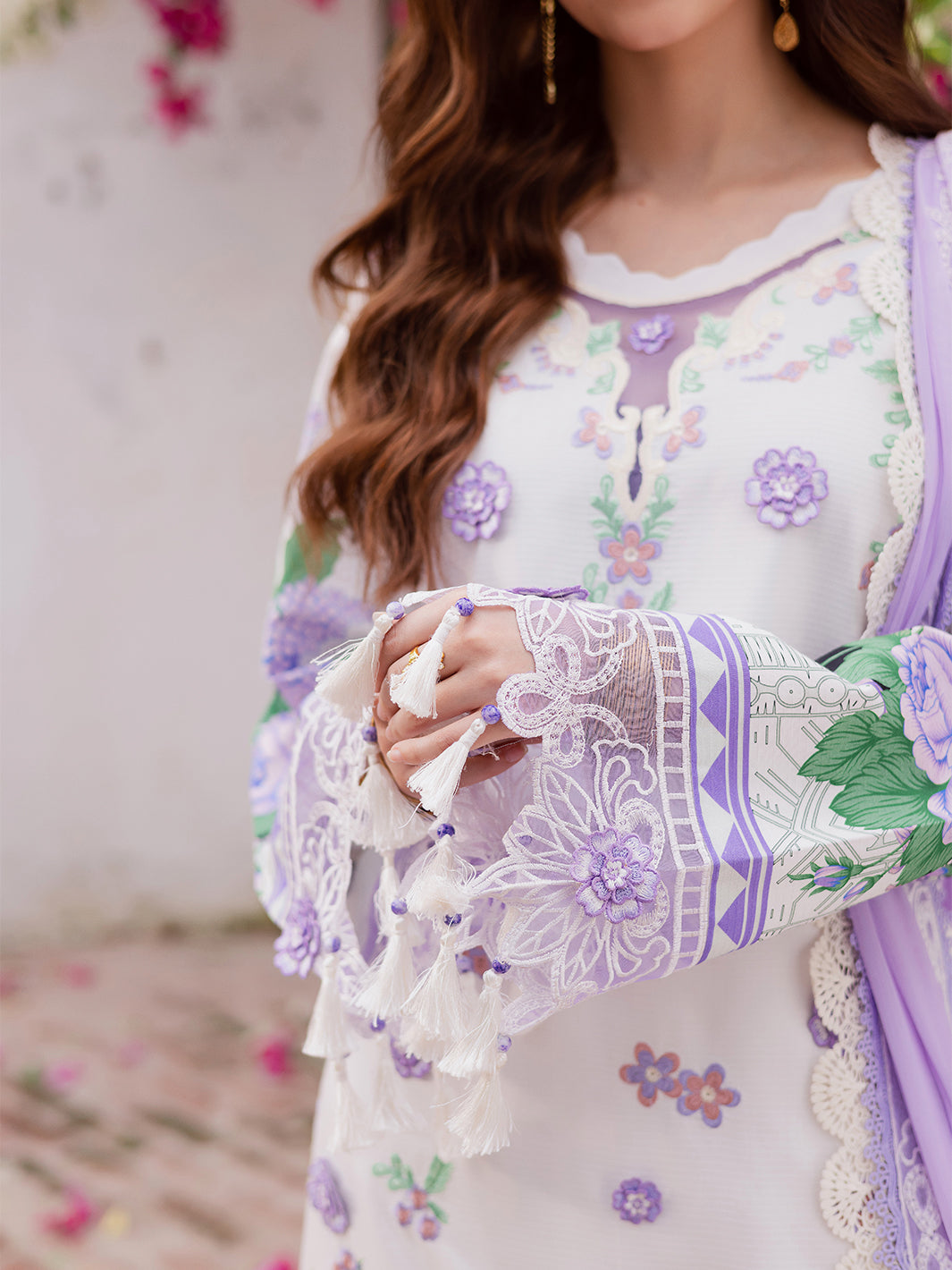 MAHNUR-GULZAR-WINTER-G-02