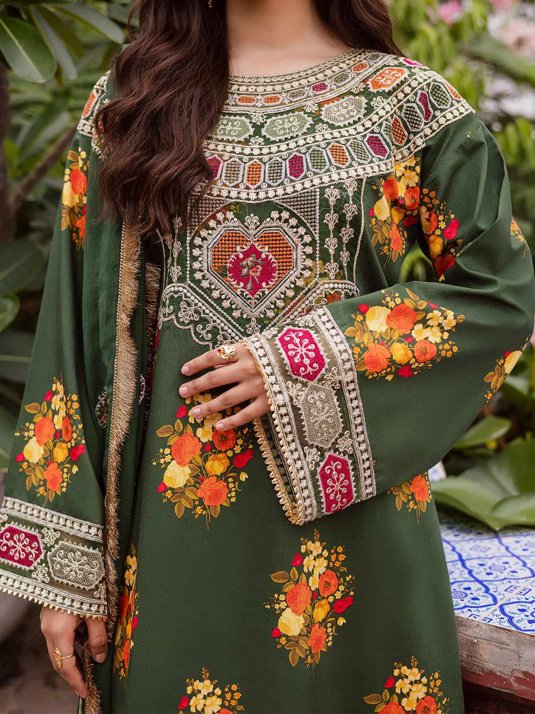 MAHNUR-GULZAR-WINTER-G-05