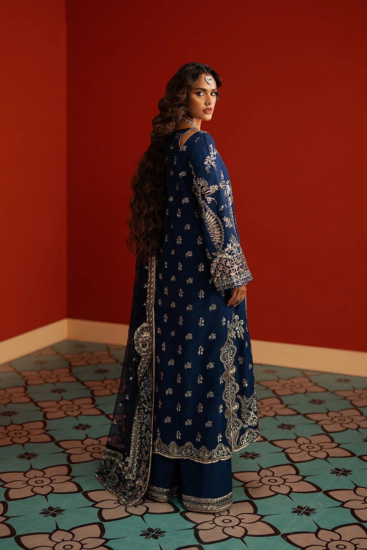 AFROZEH-DIVANI-MAHVEEN