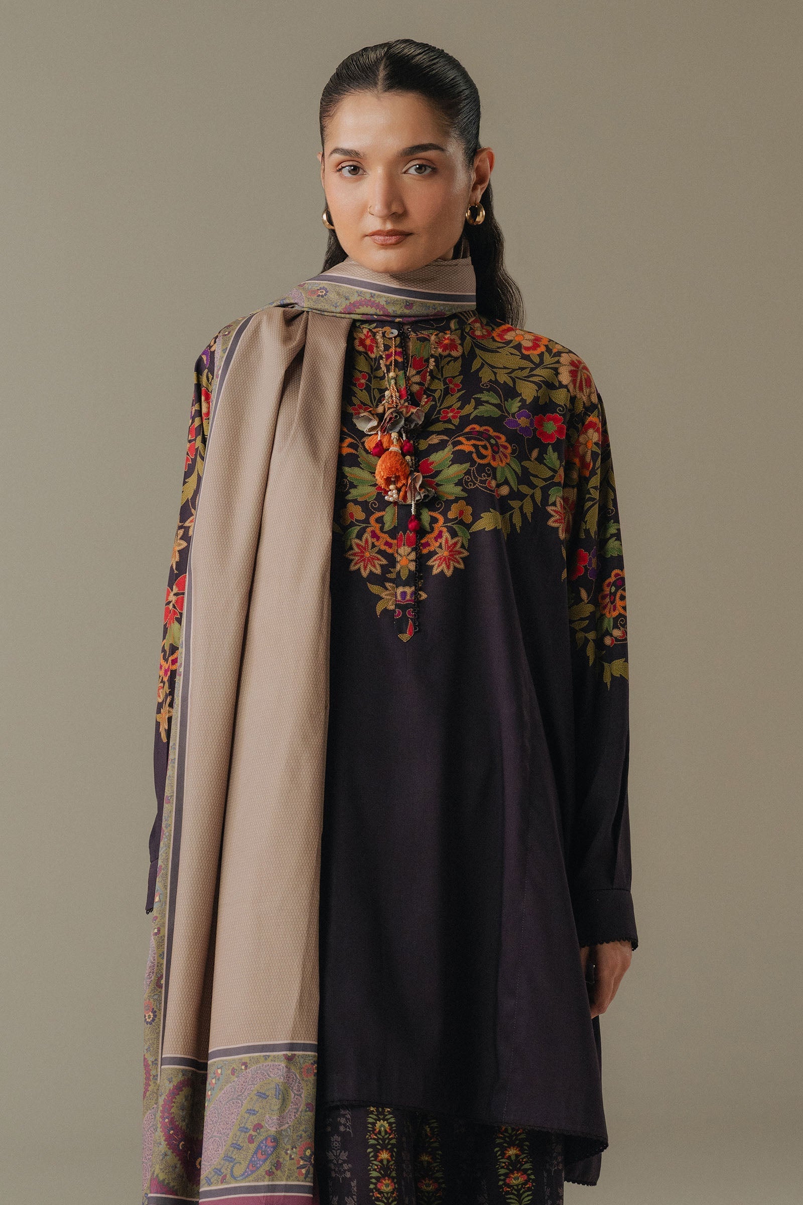 Autumn Line-10B Secondary image